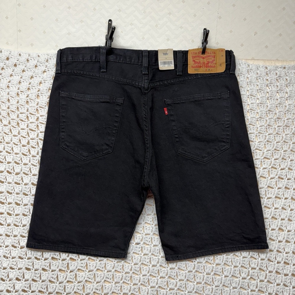 Levi's 501 Black Jean Denim Shorts Mens 38X 8"Inseam Button Fly NWT - Picture 2 of 12